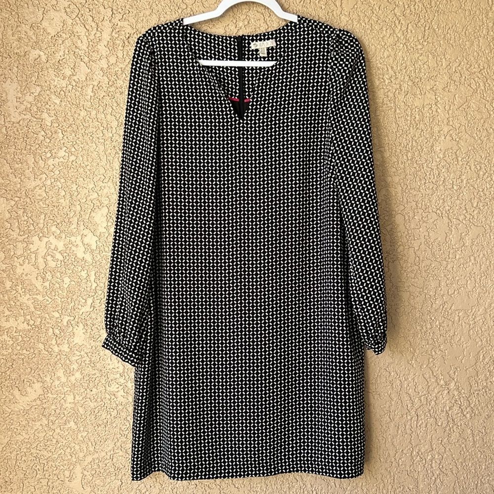 Lila Rose Women's Black And White V Neck Long Sleeve Lined Dress Size 10
